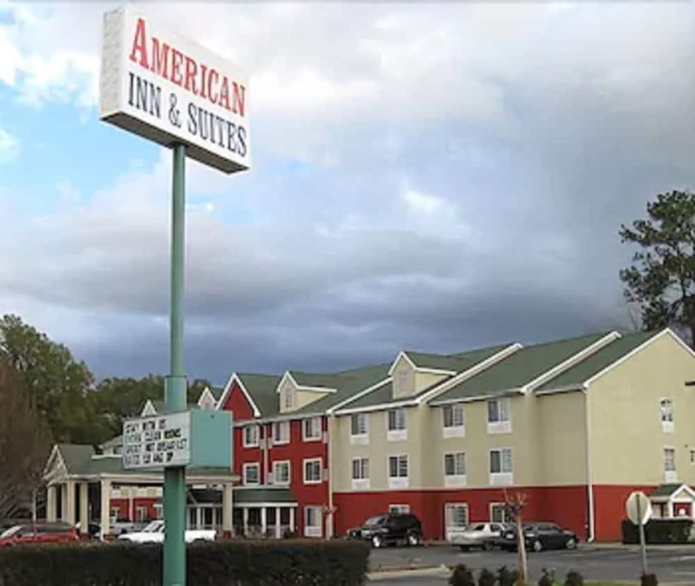 Econo Lodge Inn & Suites Marianna Exterior photo