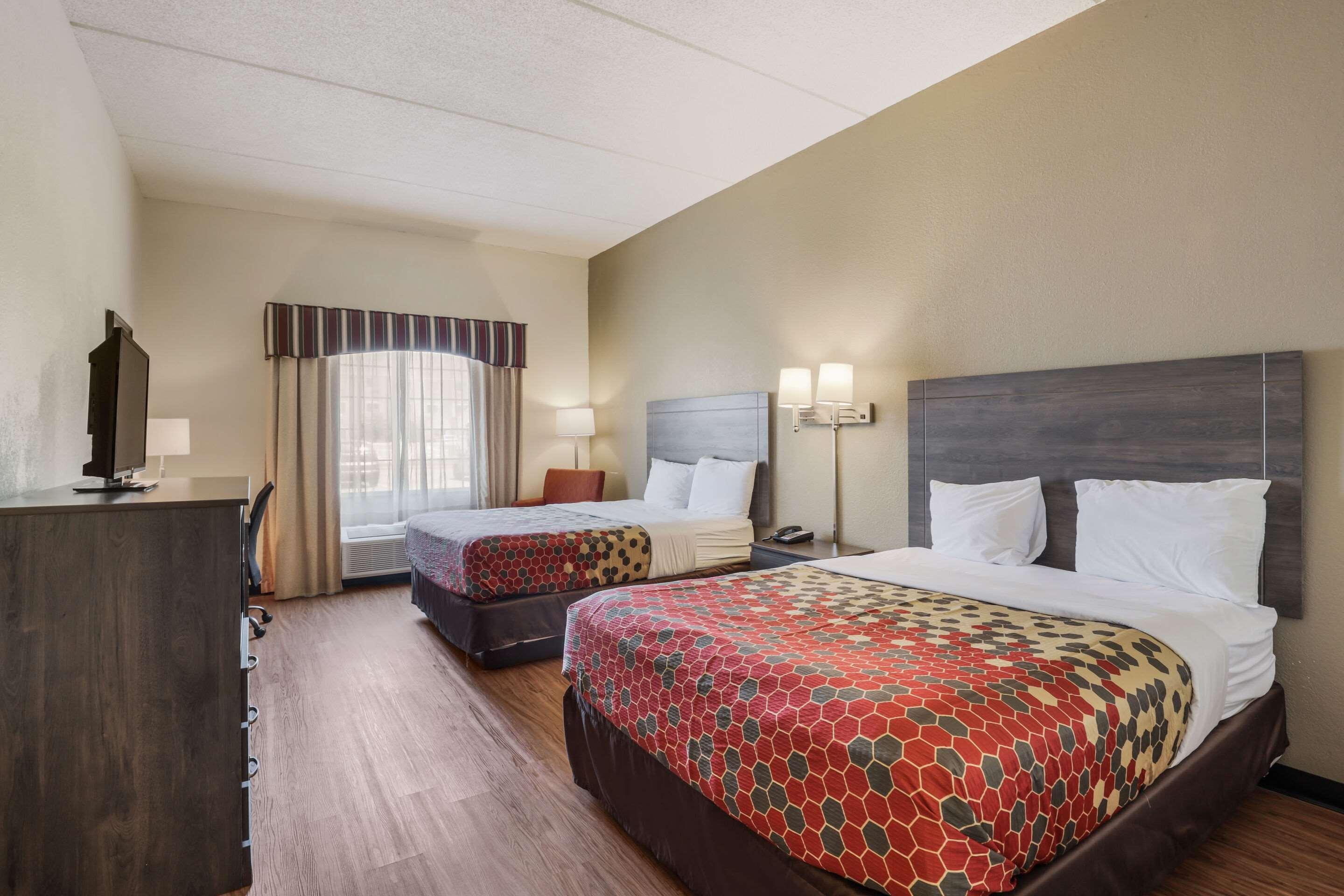 Econo Lodge Inn & Suites Marianna Exterior photo